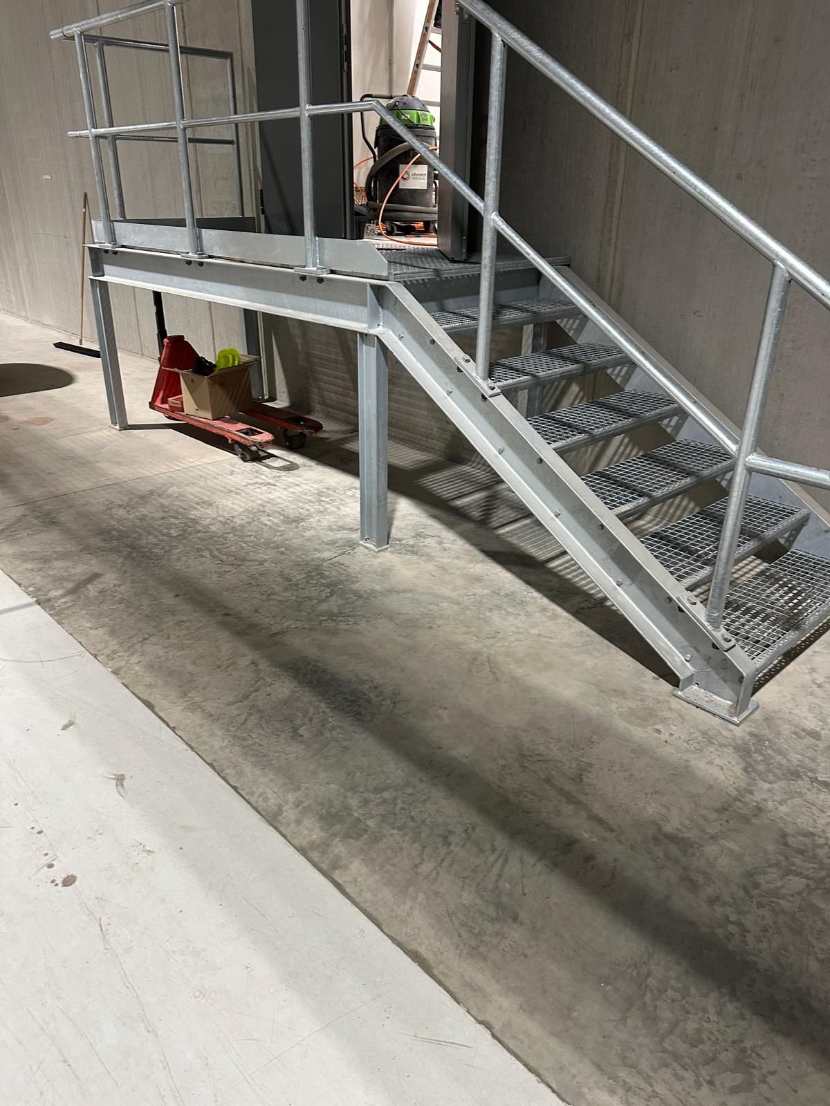 ADK-Service – Treppenhausreinigung in Offenbach, Hanau & Rhein-Main
